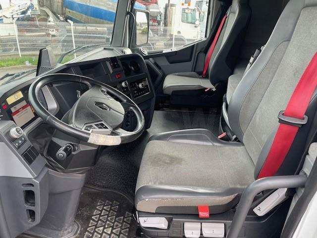 Vlačilec Renault Gamme T 460: slika 6