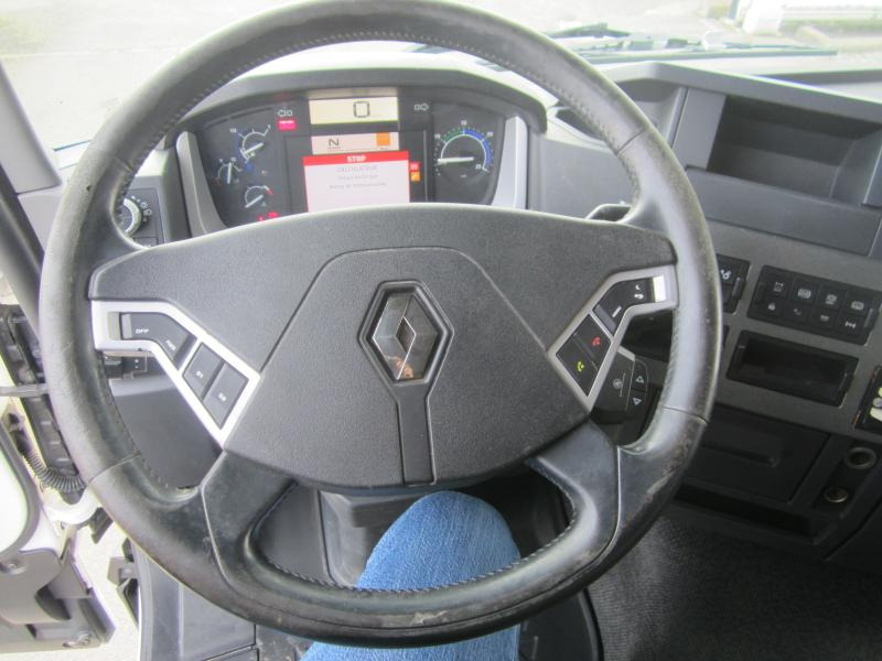 Vlačilec Renault Gamme T 460: slika 16