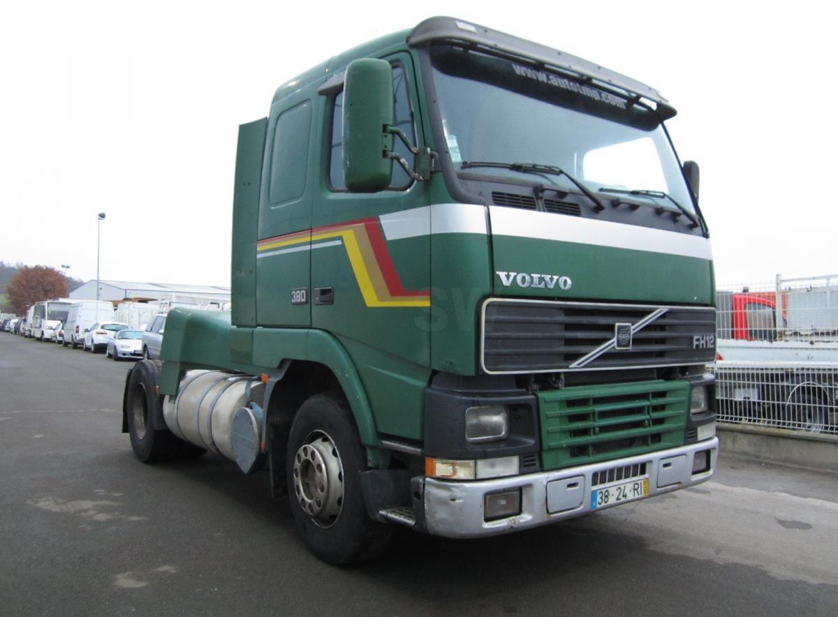 Volvo FH12 380 - Vlačilec: slika 2 Volvo FH12 380 - Vlačilec: slika 2