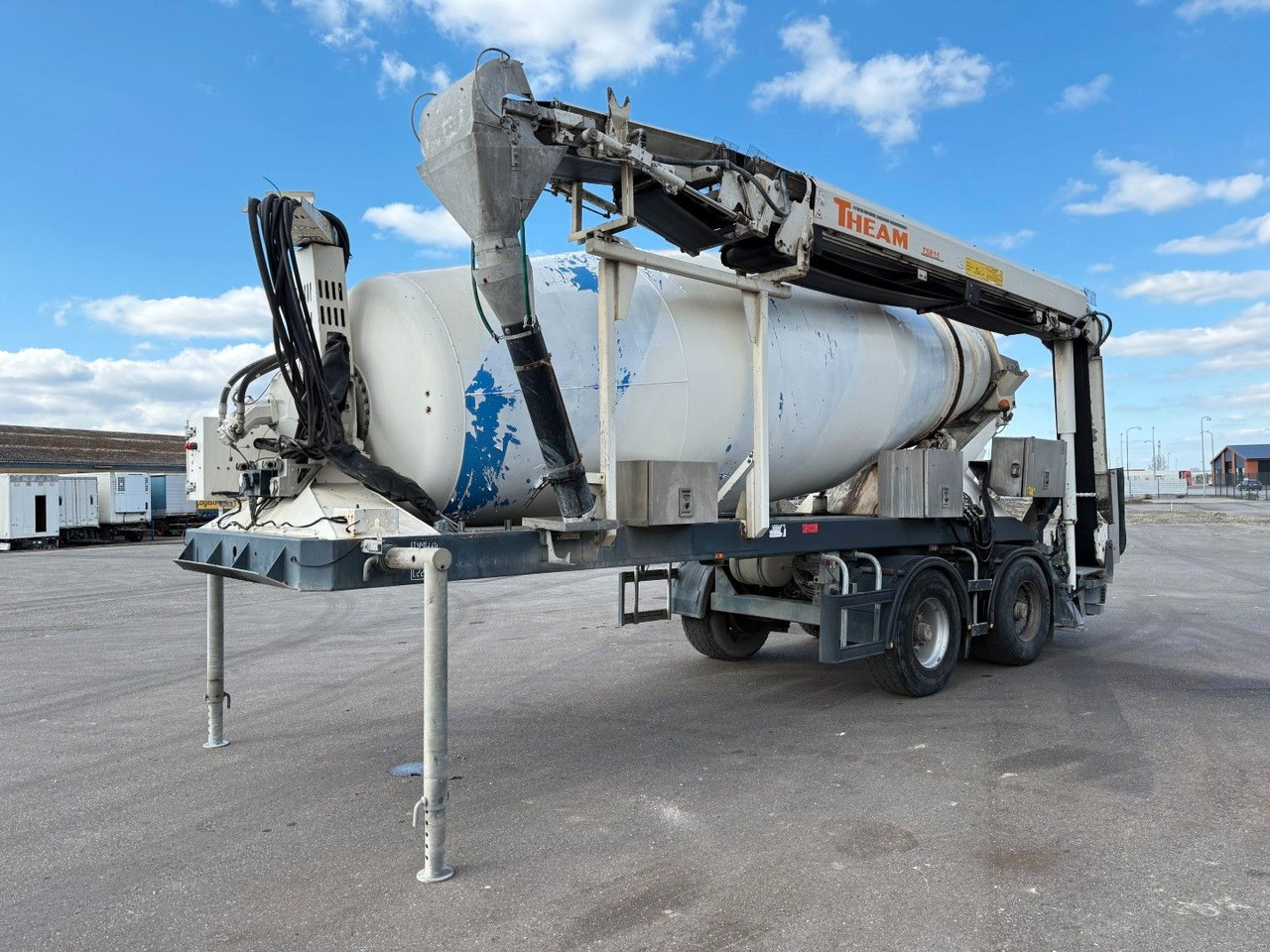 De Buf BM 12-36-2SPR w/ Belt Theam TSR15 / Beton - Polprikolica mešalec betona: slika 2 De Buf BM 12-36-2SPR w/ Belt Theam TSR15 / Beton - Polprikolica mešalec betona: slika 2