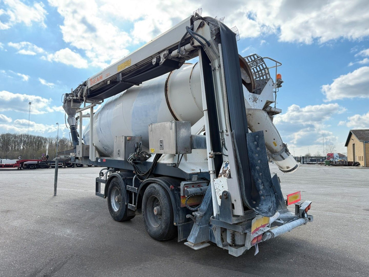 De Buf BM 12-36-2SPR w/ Belt Theam TSR15 / Beton - Polprikolica mešalec betona: slika 5 De Buf BM 12-36-2SPR w/ Belt Theam TSR15 / Beton - Polprikolica mešalec betona: slika 5
