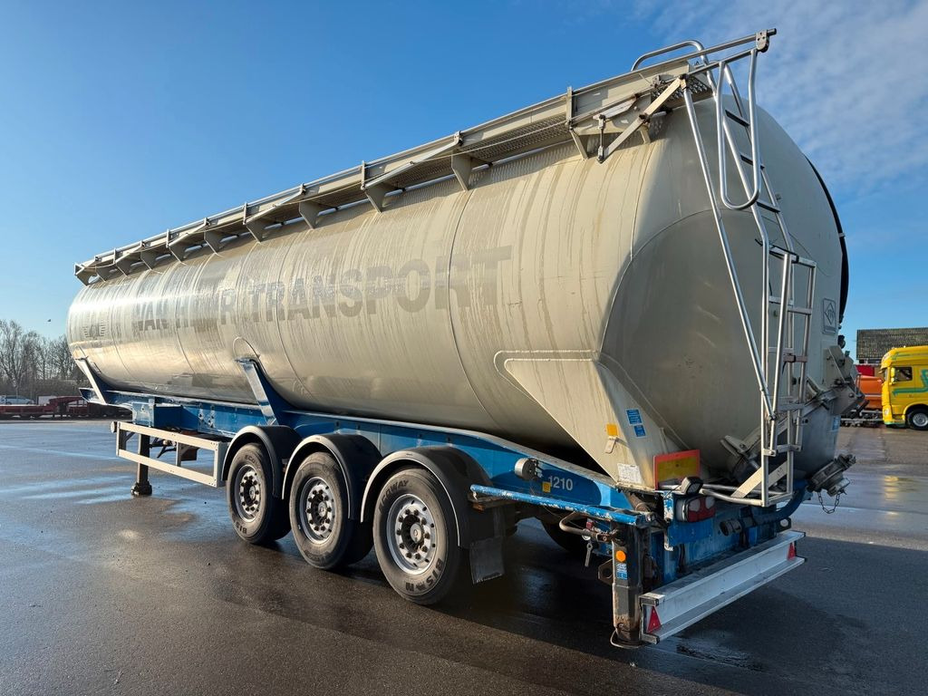 Feldbinder 3 axle 63 m3 Silo trailer - Silos cisterna: slika 4 Feldbinder 3 axle 63 m3 Silo trailer - Silos cisterna: slika 4
