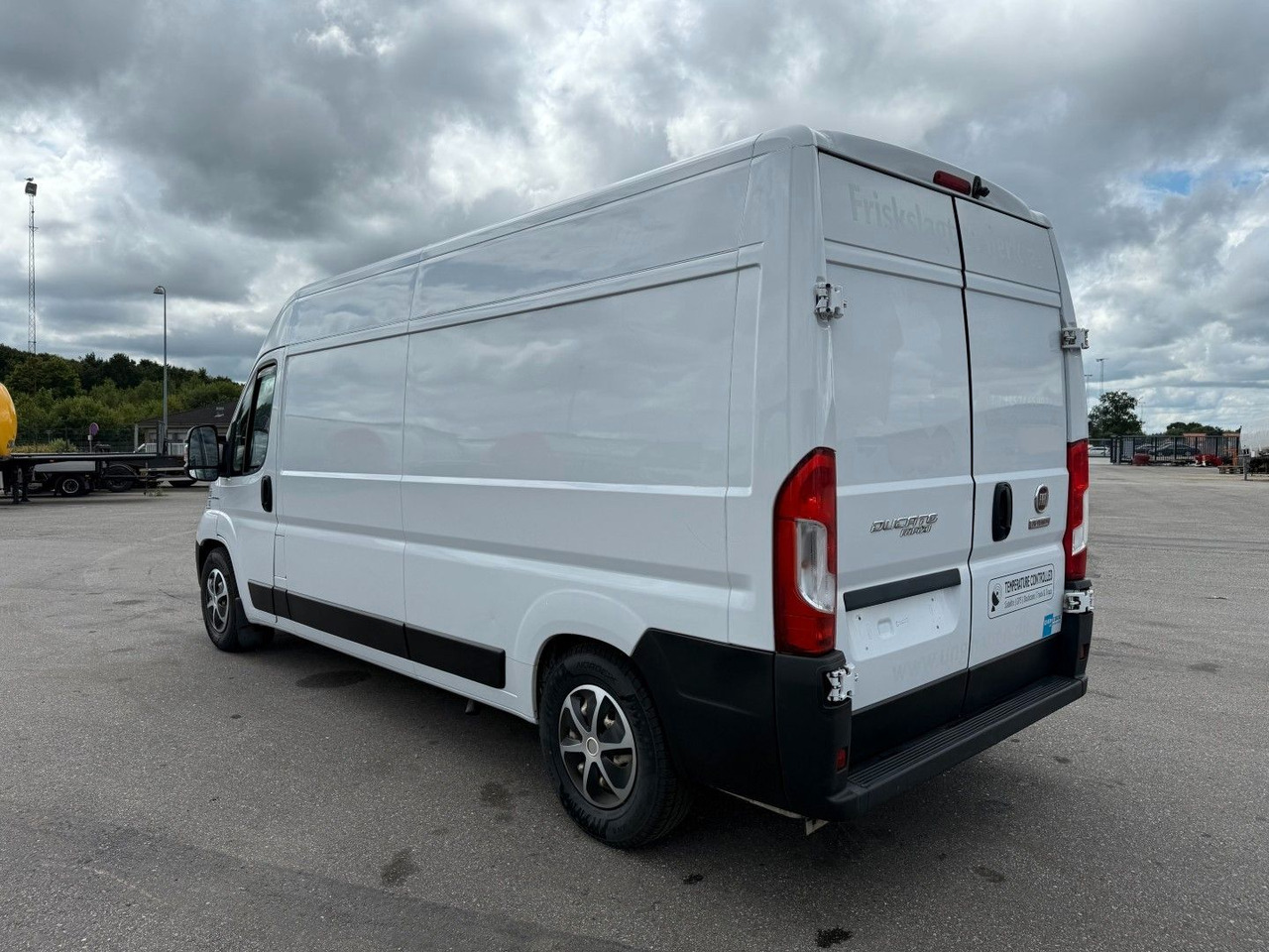 Fiat Ducato 2.3 MJT 150 Waeco Frigo (Engine Damage) - Hladilno vozilo: slika 4 Fiat Ducato 2.3 MJT 150 Waeco Frigo (Engine Damage) - Hladilno vozilo: slika 4