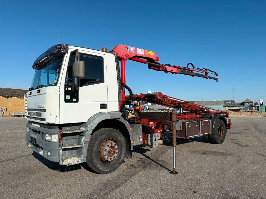Iveco EuroTech Cursor 190E31 4x2 Tipper / HMF 1060 B3 - Tovornjak z dvigalom: slika 1 Iveco EuroTech Cursor 190E31 4x2 Tipper / HMF 1060 B3 - Tovornjak z dvigalom: slika 1