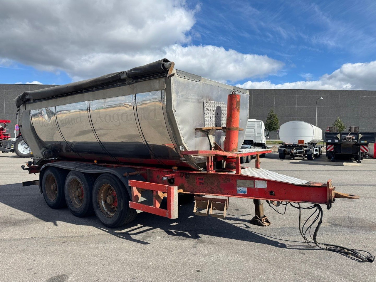 Kel-Berg 3 axle Asphalt tipper / Asphalt Kipper - Kiper prikolica: slika 3 Kel-Berg 3 axle Asphalt tipper / Asphalt Kipper - Kiper prikolica: slika 3