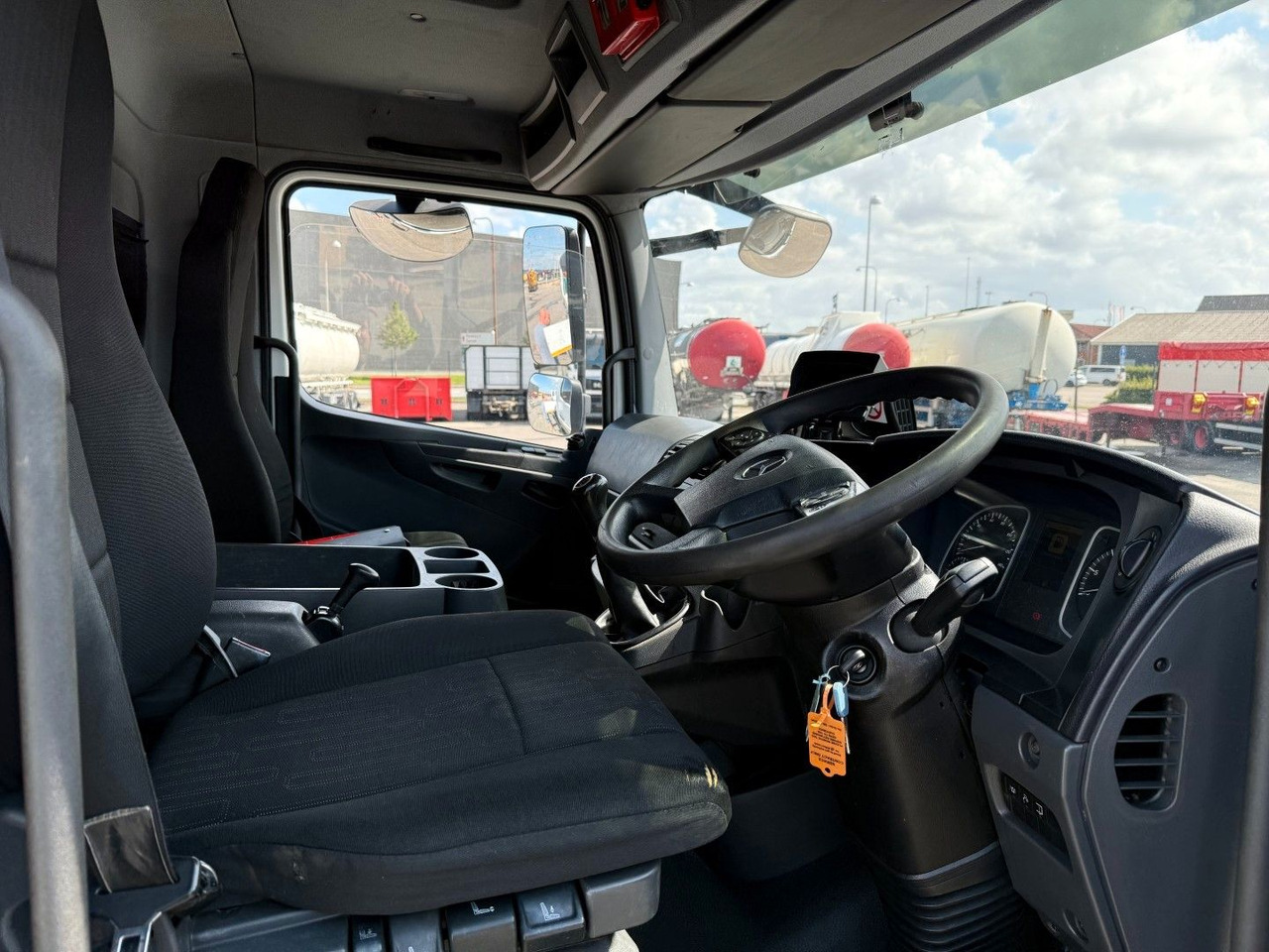 Mercedes-Benz Atego 1323 RHD Euro 6 Hvidtved Larsen Cityflex - Vakuumski tovornjak: slika 5 Mercedes-Benz Atego 1323 RHD Euro 6 Hvidtved Larsen Cityflex - Vakuumski tovornjak: slika 5