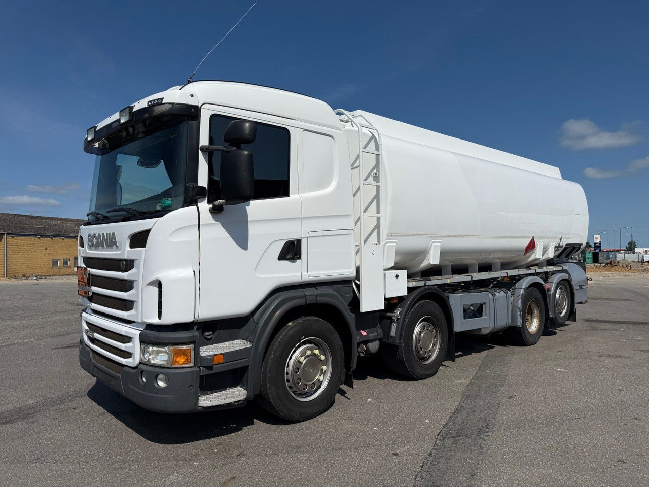 Scania G480 8x2*6 24.000 L / 5 compartments / ADR Tank - Tovornjak cisterna: slika 1 Scania G480 8x2*6 24.000 L / 5 compartments / ADR Tank - Tovornjak cisterna: slika 1