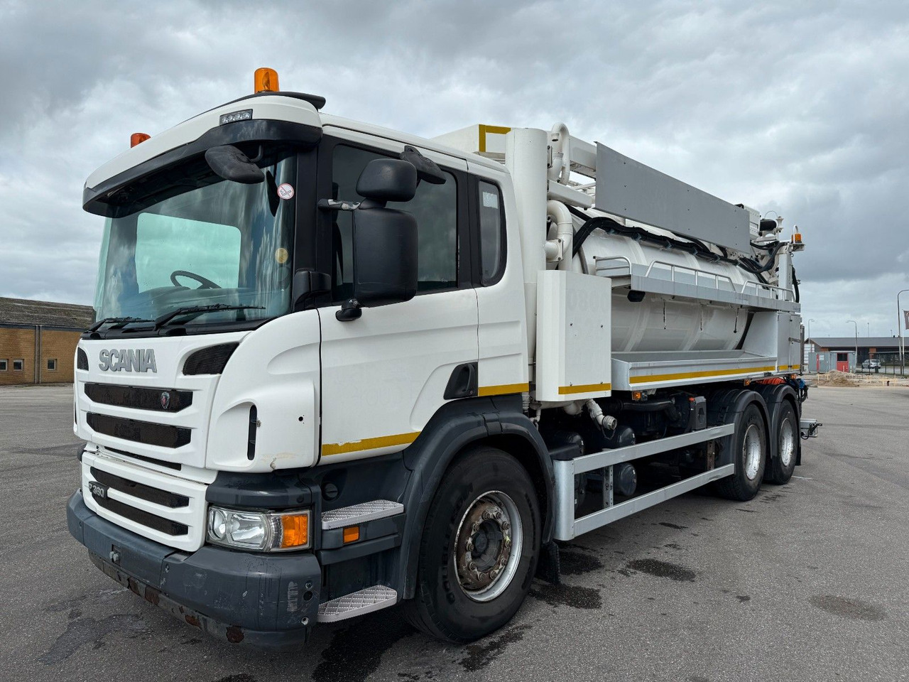 Scania P360 Euro 6 6x4 RHD Hvidtved Larsen FlexLine 312 - Vakuumski tovornjak: slika 2 Scania P360 Euro 6 6x4 RHD Hvidtved Larsen FlexLine 312 - Vakuumski tovornjak: slika 2