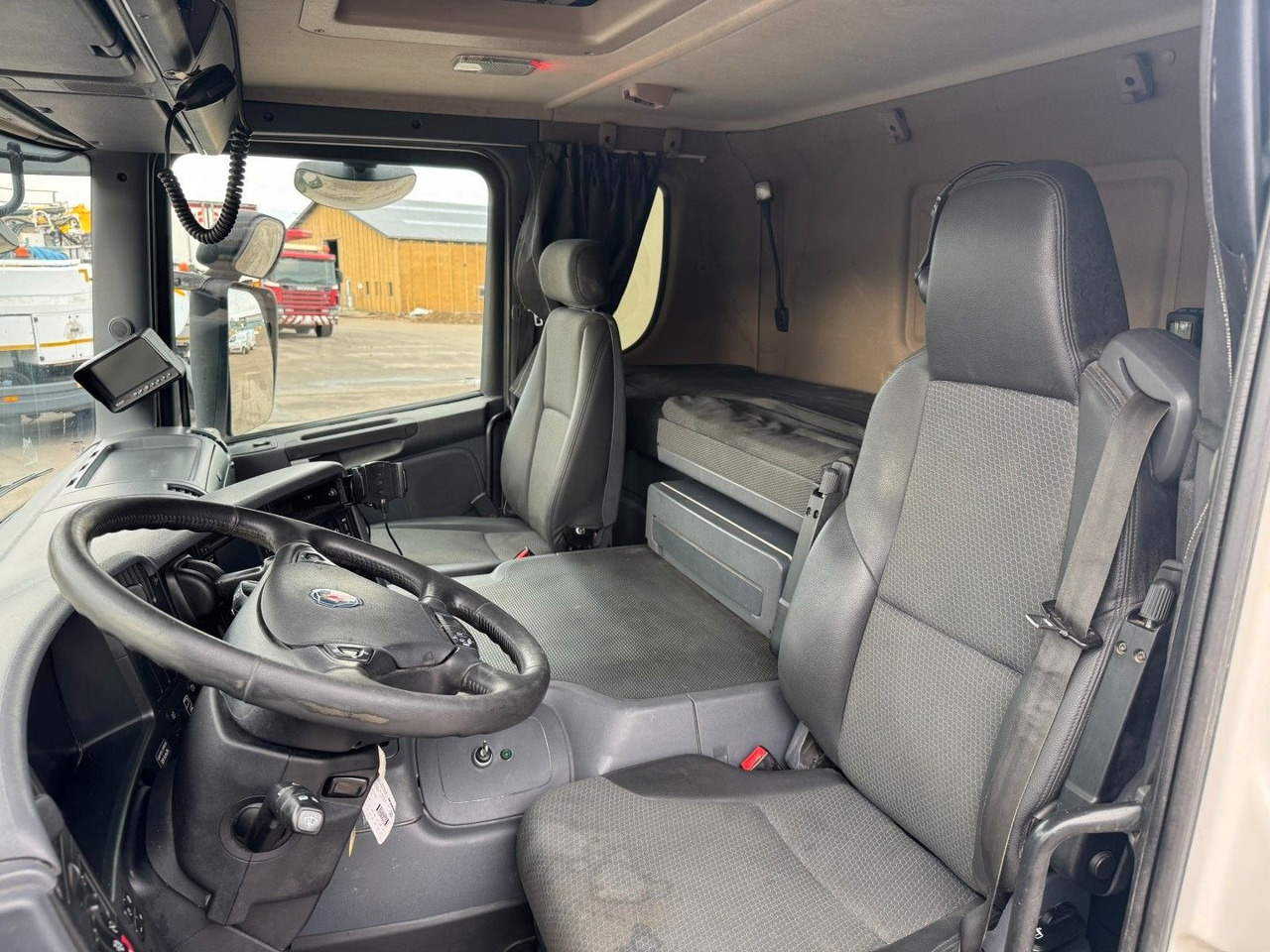 Scania P370 6x4 Liebherr THP140H 24 M4 XH Betonpumpe - Črpalka za beton: slika 5 Scania P370 6x4 Liebherr THP140H 24 M4 XH Betonpumpe - Črpalka za beton: slika 5