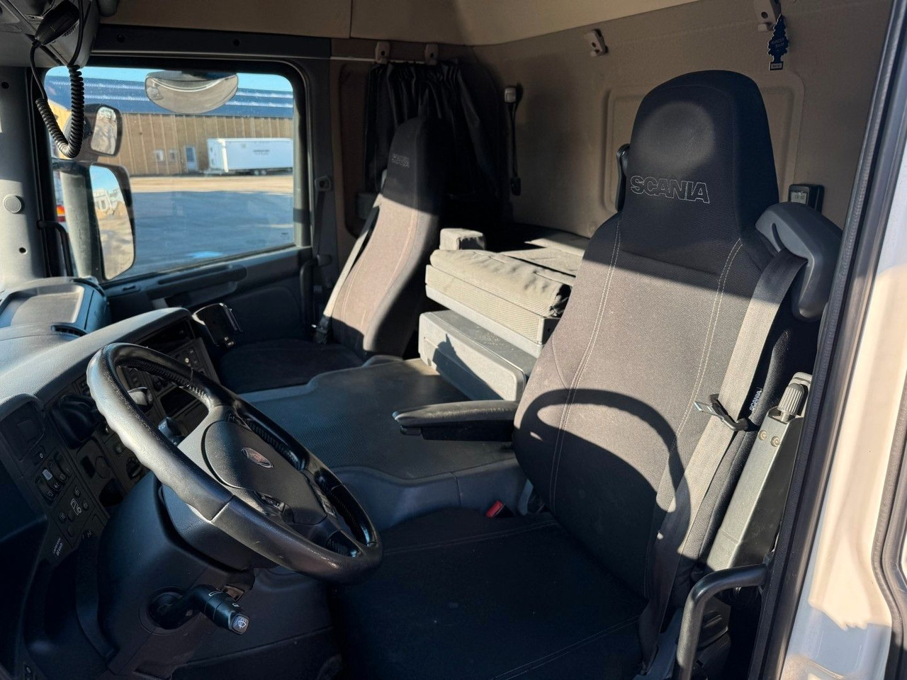 Scania P410 6x4 Liebherr THP 140 H 24 M4XH Concretepump - Črpalka za beton: slika 5 Scania P410 6x4 Liebherr THP 140 H 24 M4XH Concretepump - Črpalka za beton: slika 5