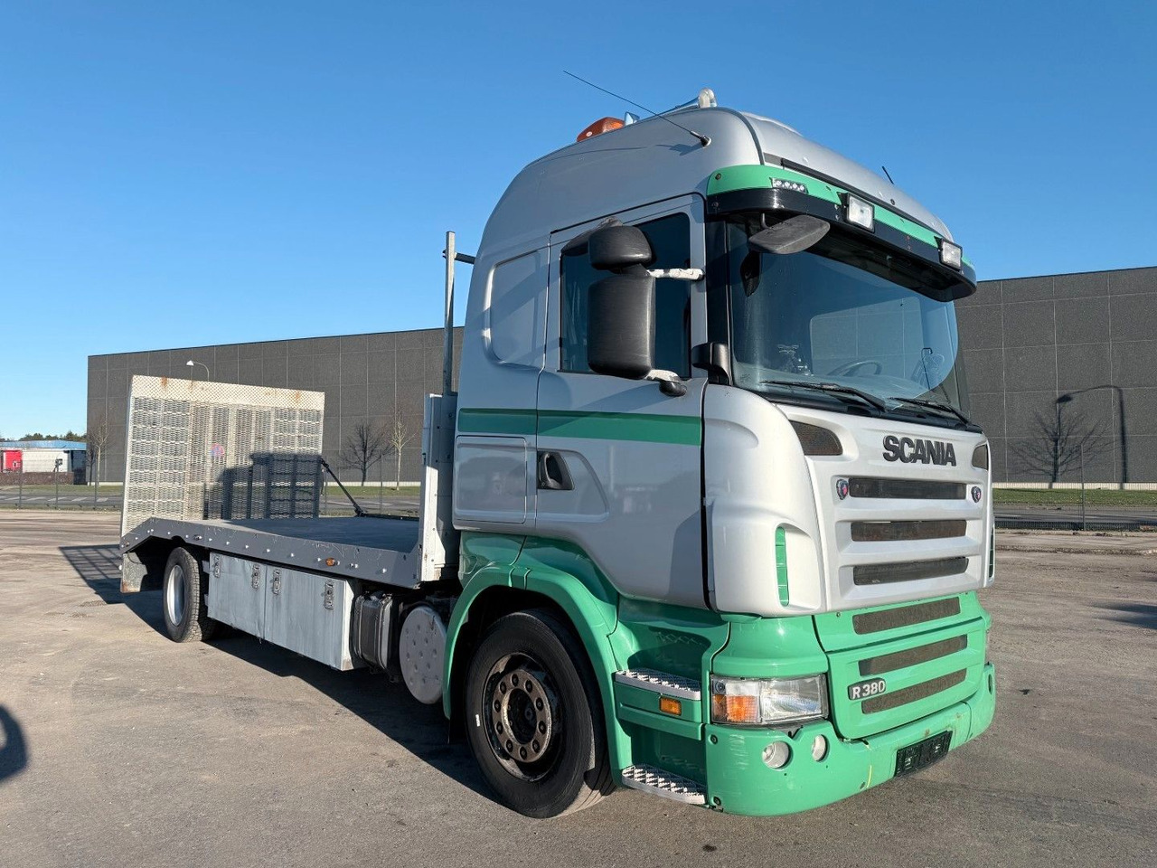 Scania R380 4x2 Autotransport with hydraulic ramp - Tovornjak avtotransporter: slika 2 Scania R380 4x2 Autotransport with hydraulic ramp - Tovornjak avtotransporter: slika 2