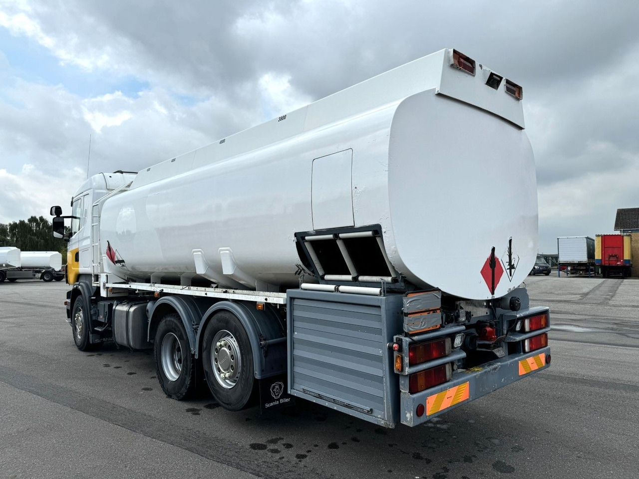 Scania R480 6x2*4 19.000 L ADR Tanktruck - Tovornjak cisterna: slika 4 Scania R480 6x2*4 19.000 L ADR Tanktruck - Tovornjak cisterna: slika 4