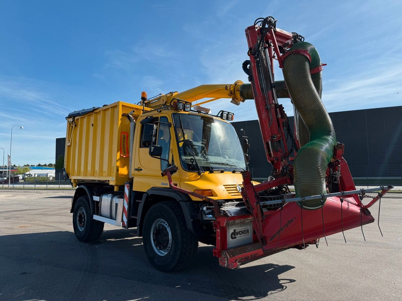 Unimog U500 4x4 / Dücker Kipper / Saug / Mäher MKT 15R - Tovornjak prekucnik: slika 2 Unimog U500 4x4 / Dücker Kipper / Saug / Mäher MKT 15R - Tovornjak prekucnik: slika 2