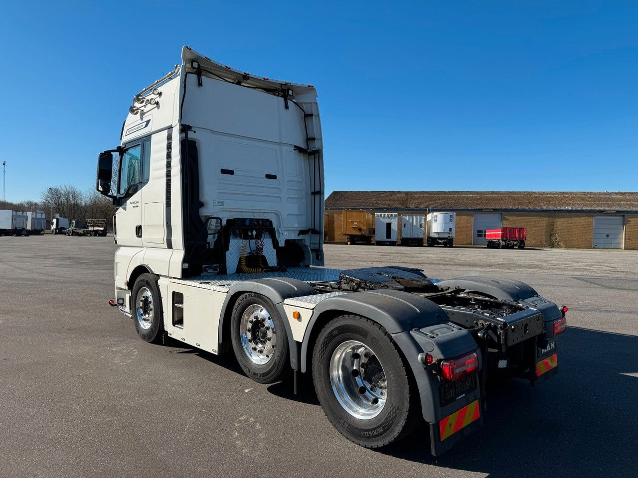 MAN TGX 26.500 6x2/2 XXL PerformanceLine - Vlačilec: slika 4 MAN TGX 26.500 6x2/2 XXL PerformanceLine - Vlačilec: slika 4
