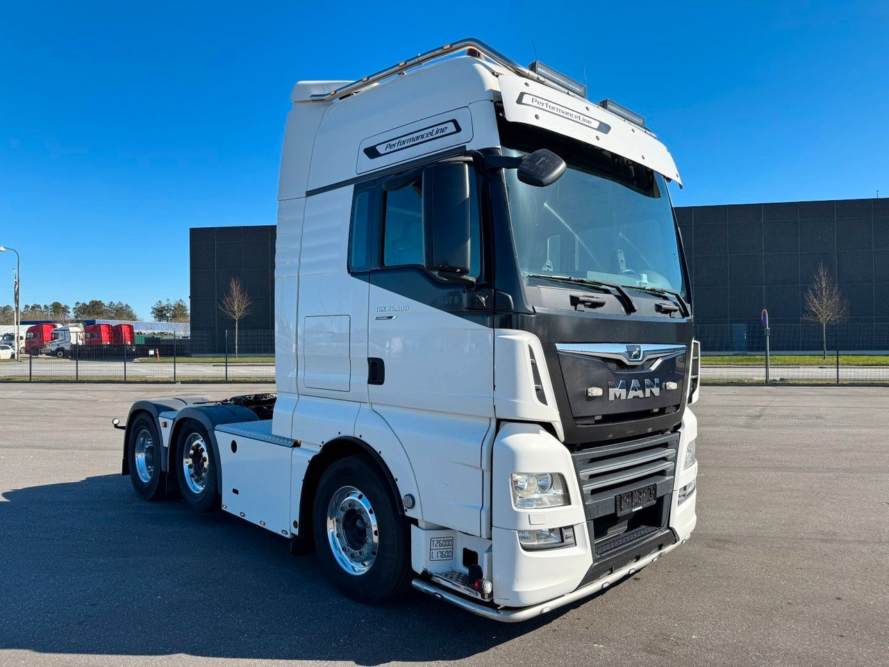 MAN TGX 26.500 6x2/2 XXL PerformanceLine - Vlačilec: slika 2 MAN TGX 26.500 6x2/2 XXL PerformanceLine - Vlačilec: slika 2