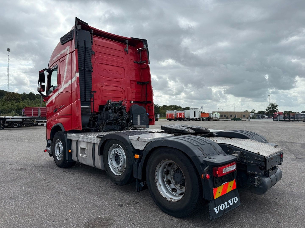 Volvo FH 460 6x2 Globetrotter Euro 6 - Vlačilec: slika 4 Volvo FH 460 6x2 Globetrotter Euro 6 - Vlačilec: slika 4