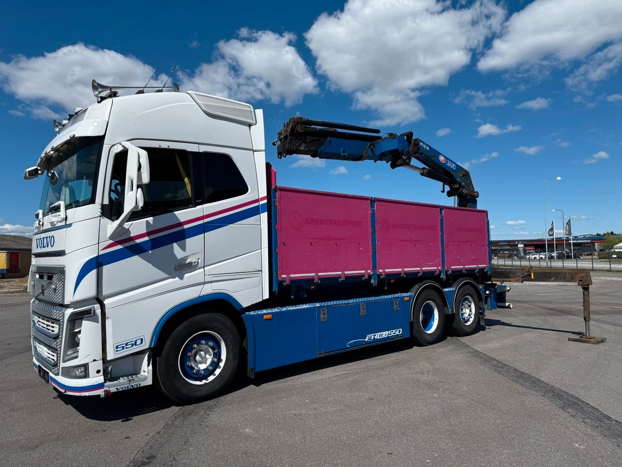 Volvo FH 16.550 6x24 / Crane HMF 3220K4 Euro 6 - Tovornjak z dvigalom: slika 2 Volvo FH 16.550 6x24 / Crane HMF 3220K4 Euro 6 - Tovornjak z dvigalom: slika 2