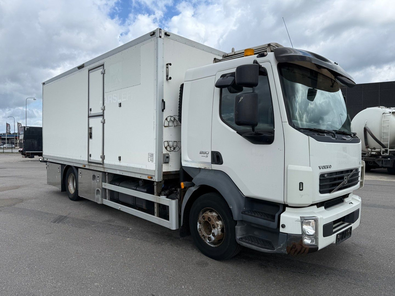 Volvo FL 280 4x2 Euro 5 Workshop Equipment - Tovornjak zabojnik: slika 2 Volvo FL 280 4x2 Euro 5 Workshop Equipment - Tovornjak zabojnik: slika 2