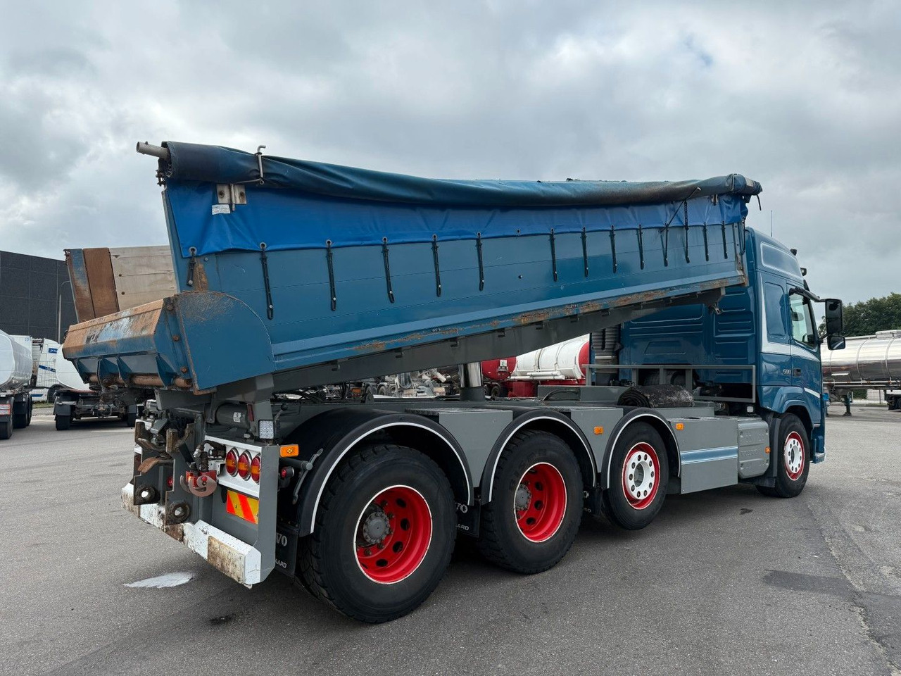 Volvo FM 500 8x4 Pushertridem 3 Way Tipper / Kipper - Tovornjak prekucnik: slika 3 Volvo FM 500 8x4 Pushertridem 3 Way Tipper / Kipper - Tovornjak prekucnik: slika 3