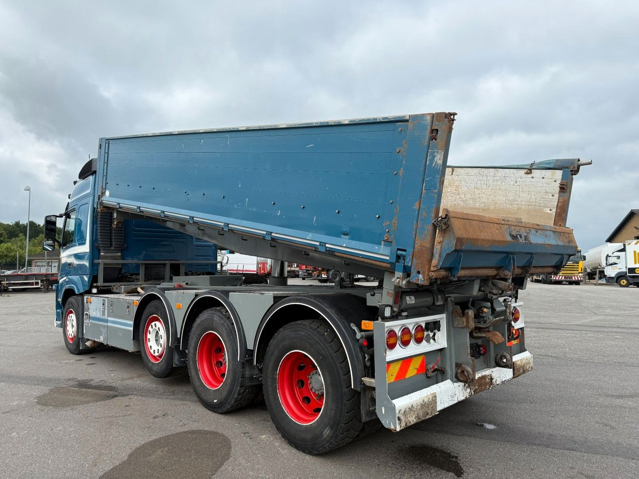 Volvo FM 500 8x4 Pushertridem 3 Way Tipper / Kipper - Tovornjak prekucnik: slika 4 Volvo FM 500 8x4 Pushertridem 3 Way Tipper / Kipper - Tovornjak prekucnik: slika 4