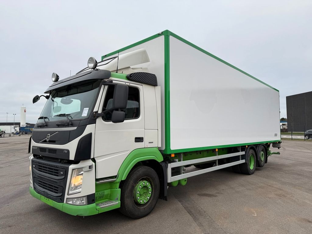 Volvo FM330 6x2*4 Igloocar 9,65 m. Box Year 2023 - Tovornjak zabojnik: slika 1 Volvo FM330 6x2*4 Igloocar 9,65 m. Box Year 2023 - Tovornjak zabojnik: slika 1