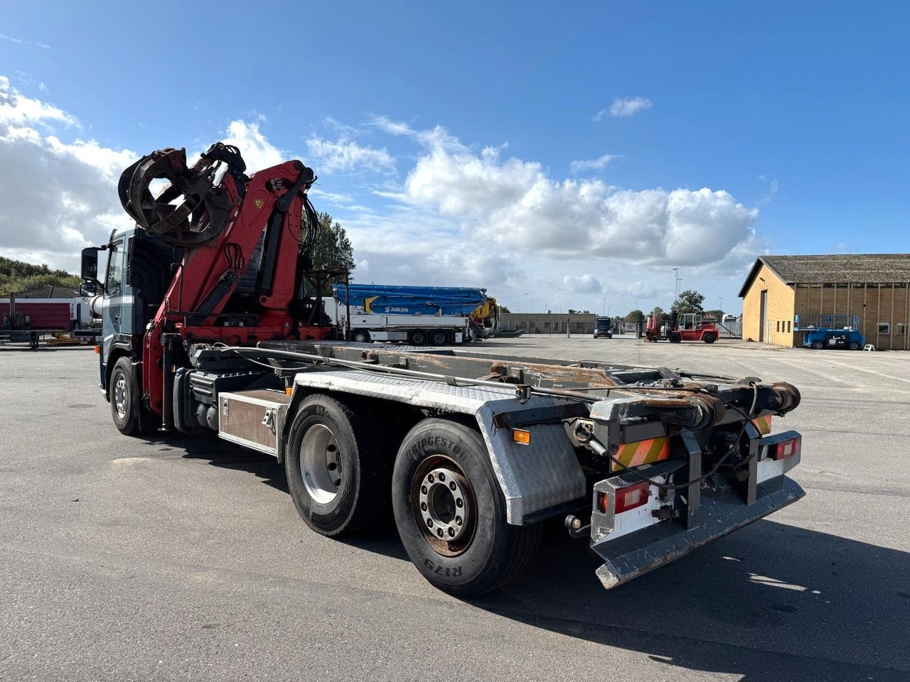 Volvo FM340 6x2*4 Kipper / Palfinger Epsilon 150Z96 - Tovornjak z dvigalom: slika 4 Volvo FM340 6x2*4 Kipper / Palfinger Epsilon 150Z96 - Tovornjak z dvigalom: slika 4