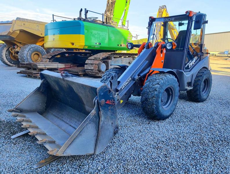 Hitachi ZW95 - Kolesni nakladalec: slika 2 Hitachi ZW95 - Kolesni nakladalec: slika 2