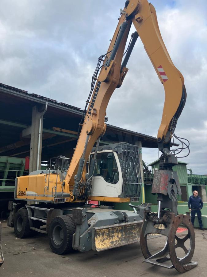 Liebherr A924 - Bager za prekladanje primarnih/ Sekundarnih surovin: slika 3 Liebherr A924 - Bager za prekladanje primarnih/ Sekundarnih surovin: slika 3