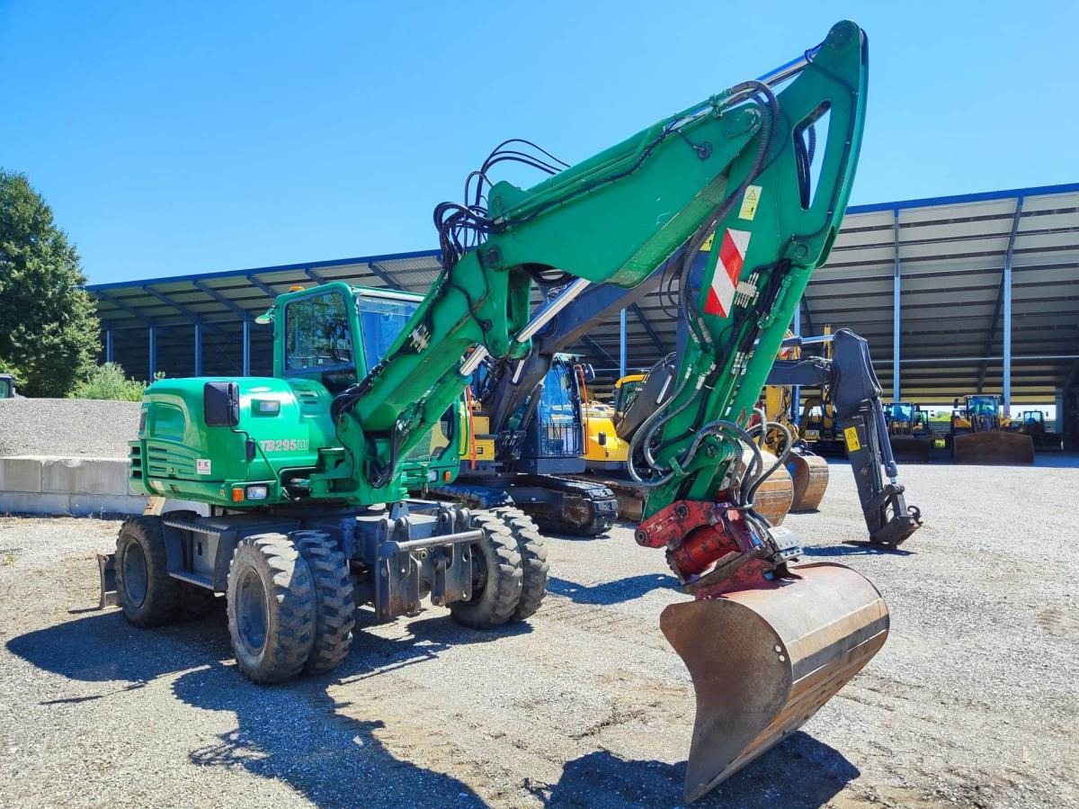 Takeuchi TB295W - Bager na kolesih: slika 3 Takeuchi TB295W - Bager na kolesih: slika 3