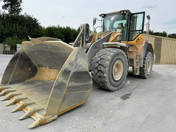 Volvo L180H - Kolesni nakladalec: slika 1 Volvo L180H - Kolesni nakladalec: slika 1