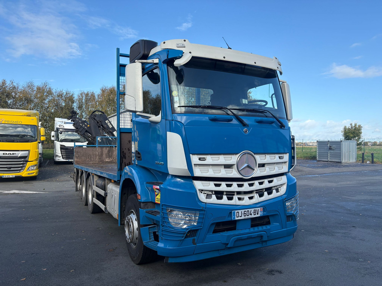 Mercedes Arocs 3240 - Tovornjak s kesonom: slika 2 Mercedes Arocs 3240 - Tovornjak s kesonom: slika 2