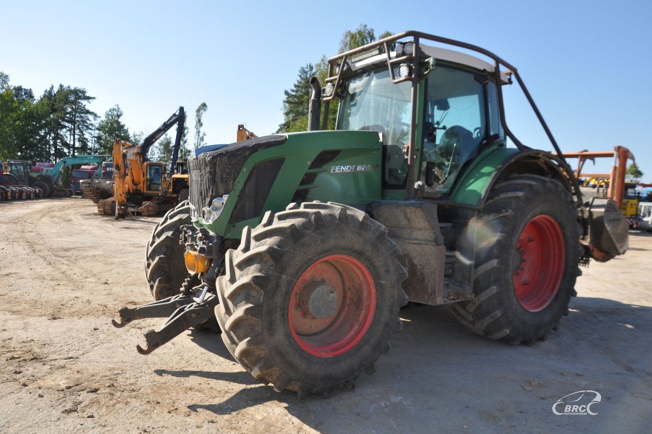Fendt 824 - Traktor: slika 1 Fendt 824 - Traktor: slika 1