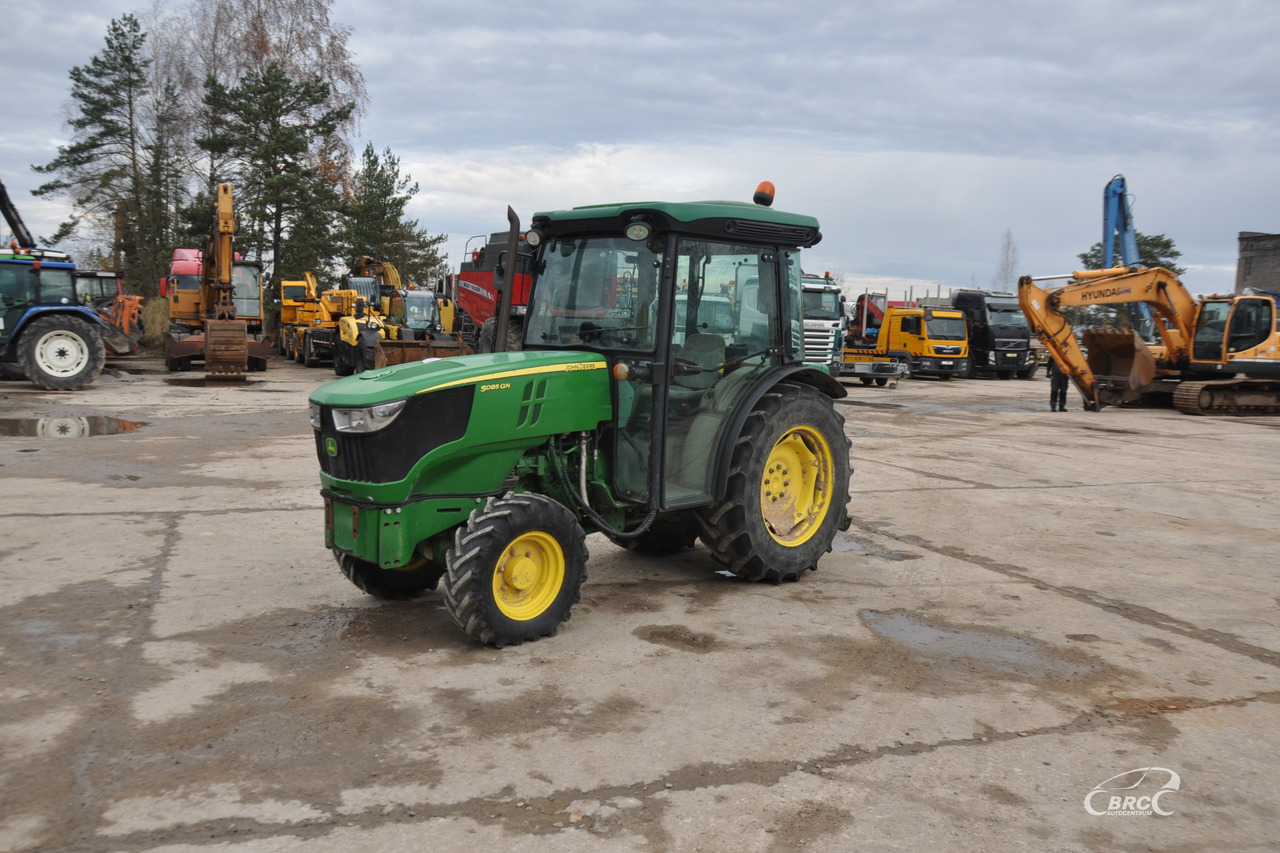 John Deere 5085 - Traktor: slika 1 John Deere 5085 - Traktor: slika 1