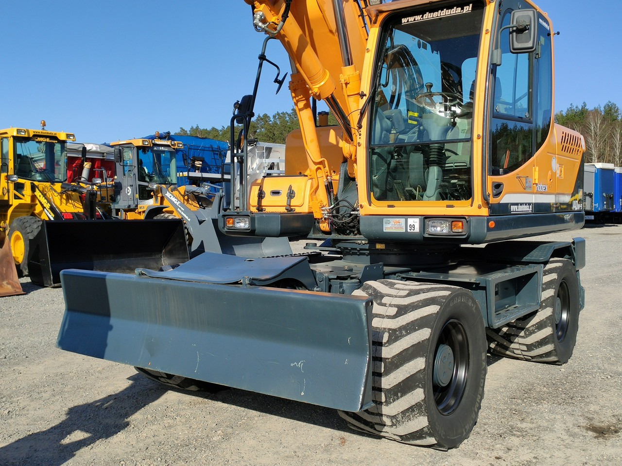 Hyundai 140W-9 Łyżka Skarpowa+Szybko Złącze !!! STAN Bardzo Dobry !!! - Bager na kolesih: slika 4 Hyundai 140W-9 Łyżka Skarpowa+Szybko Złącze !!! STAN Bardzo Dobry !!! - Bager na kolesih: slika 4