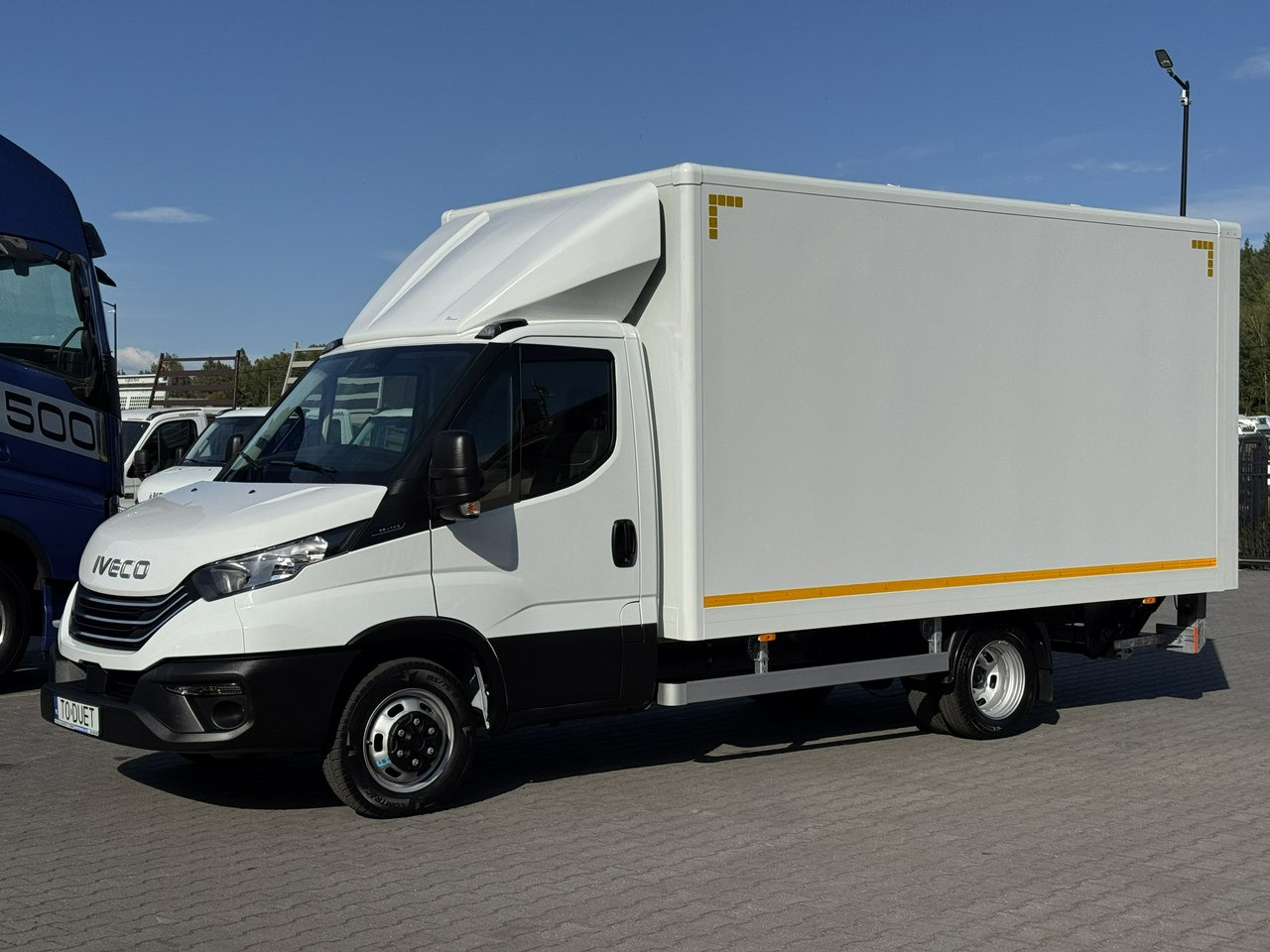 Iveco Daily 35C14 - Dostavno vozilo z zabojnikom: slika 2 Iveco Daily 35C14 - Dostavno vozilo z zabojnikom: slika 2