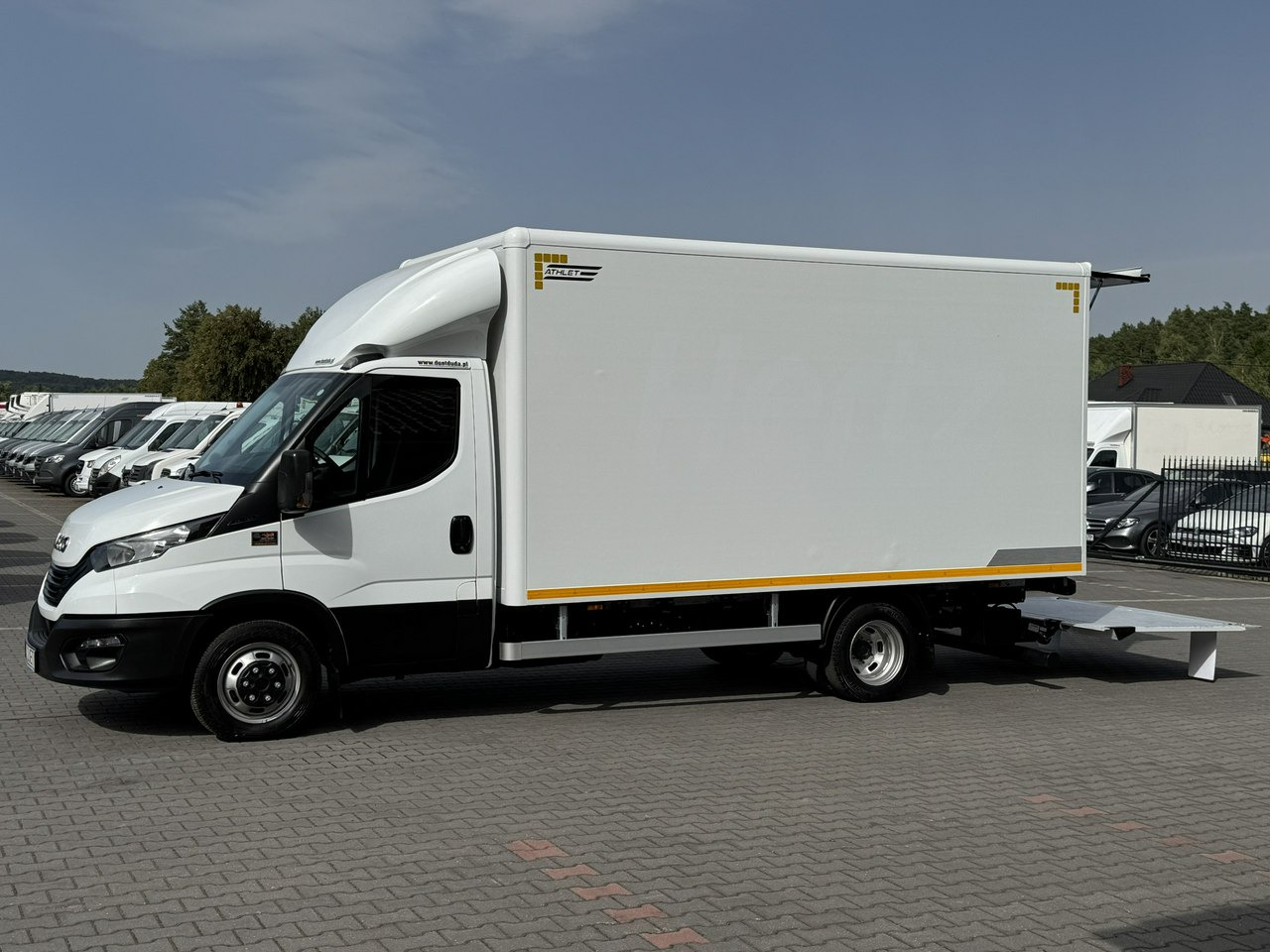 Iveco Daily 35C16 V - Dostavno vozilo z zabojnikom: slika 1 Iveco Daily 35C16 V - Dostavno vozilo z zabojnikom: slika 1