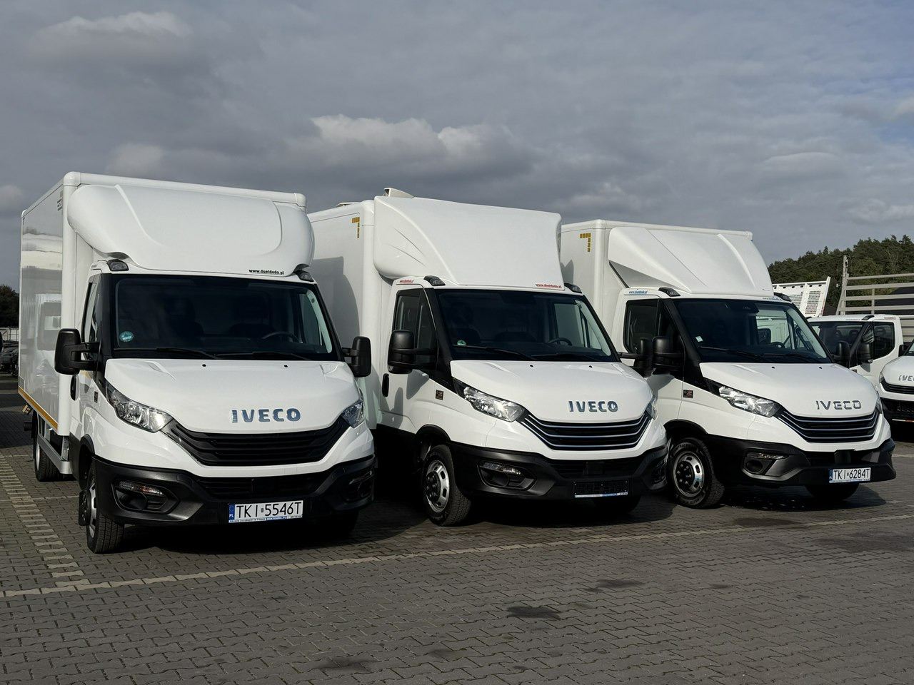 Iveco Daily 35C16 V - Dostavno vozilo z zabojnikom: slika 1 Iveco Daily 35C16 V - Dostavno vozilo z zabojnikom: slika 1