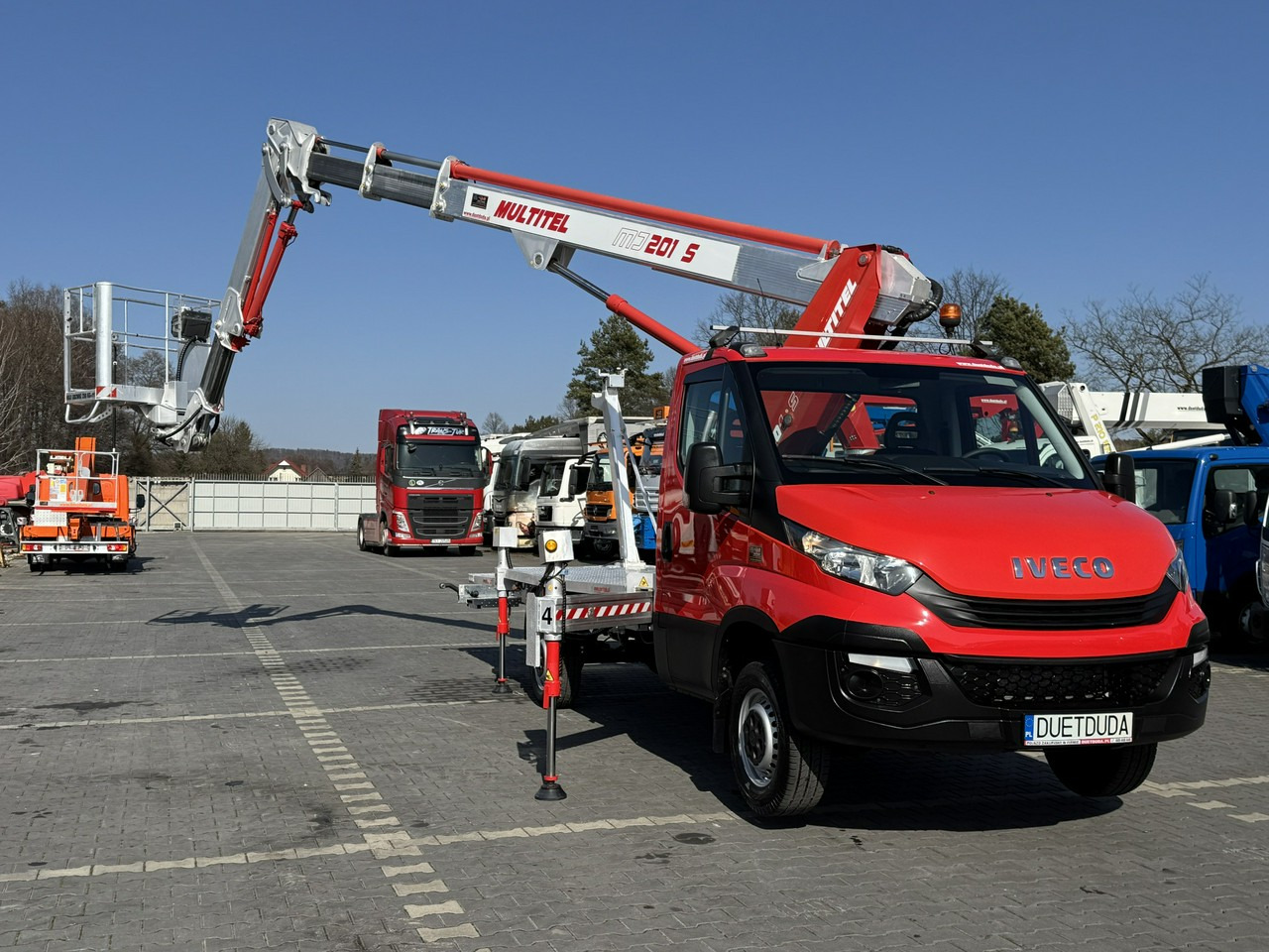 Iveco Daily 35S12 - Dvižna ploščad montirana na tovornjak: slika 3 Iveco Daily 35S12 - Dvižna ploščad montirana na tovornjak: slika 3