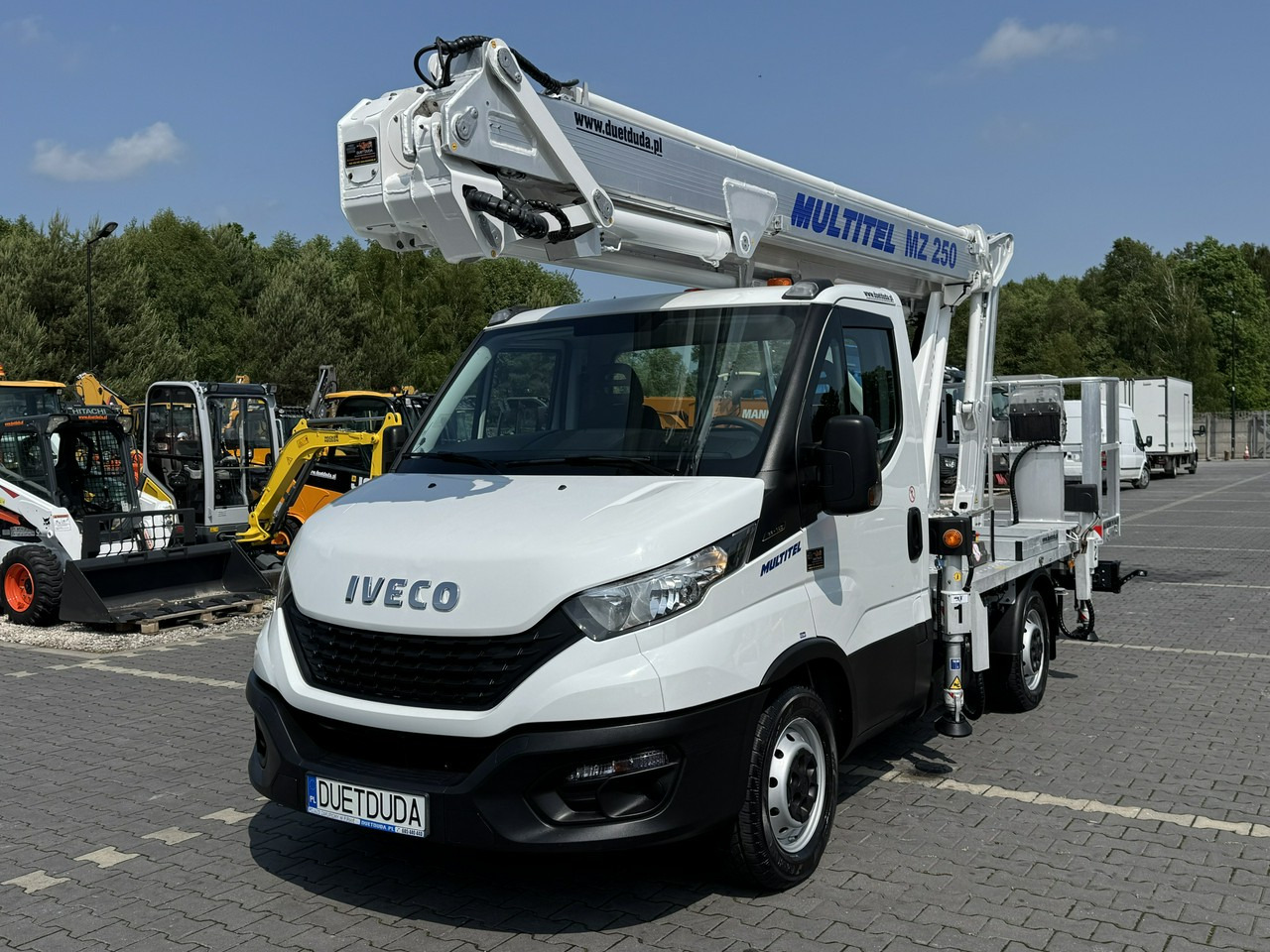 Iveco Daily 35S14 - Dvižna ploščad montirana na tovornjak: slika 4 Iveco Daily 35S14 - Dvižna ploščad montirana na tovornjak: slika 4