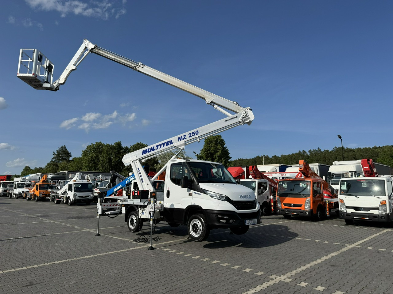 Iveco Daily 35S14 - Dvižna ploščad montirana na tovornjak: slika 5 Iveco Daily 35S14 - Dvižna ploščad montirana na tovornjak: slika 5