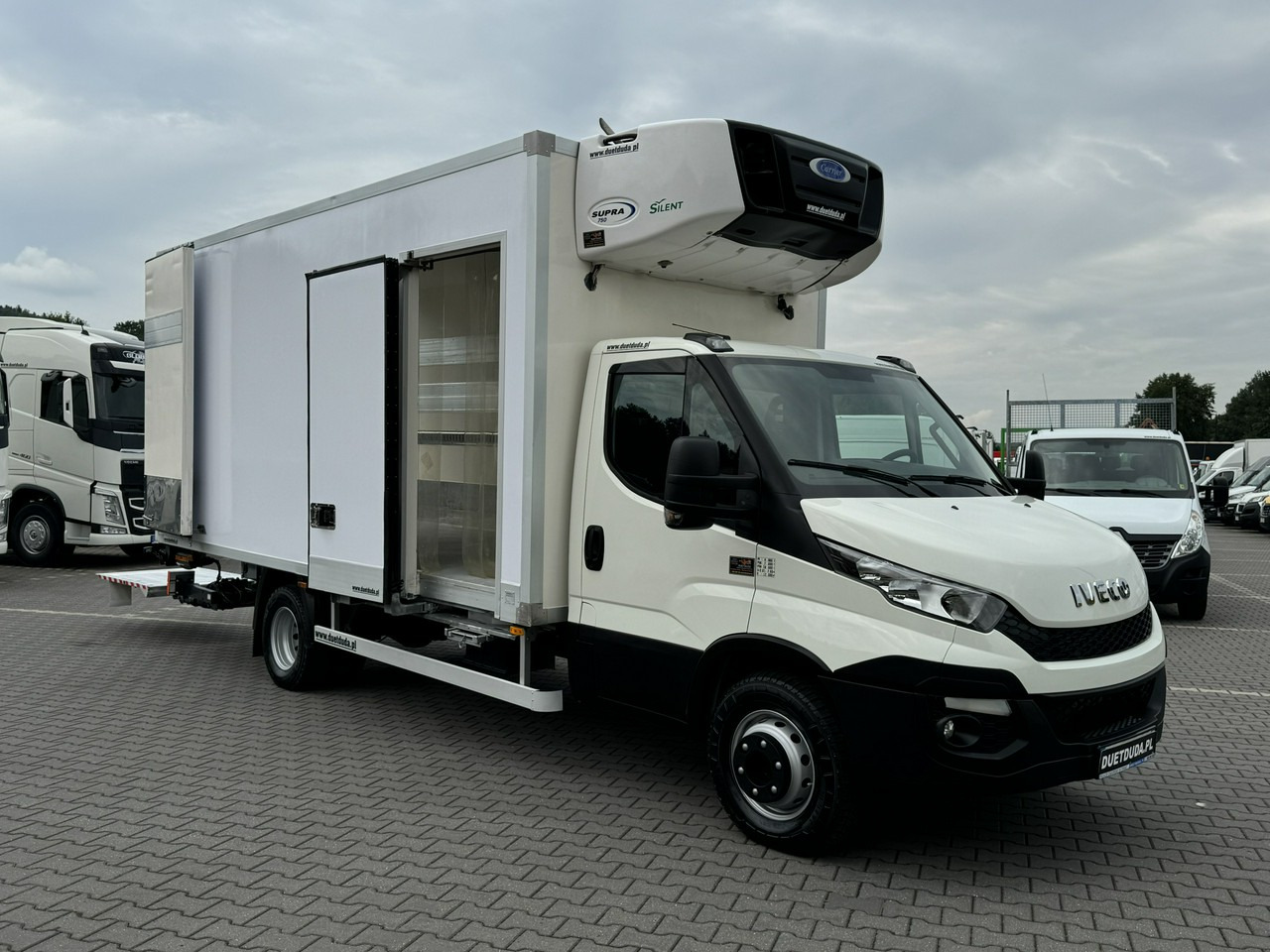 Iveco Daily 70C17 Mroźnia Agregat Carrier Supra 750 10-Palet + Winda - Hladilno vozilo: slika 4 Iveco Daily 70C17 Mroźnia Agregat Carrier Supra 750 10-Palet + Winda - Hladilno vozilo: slika 4
