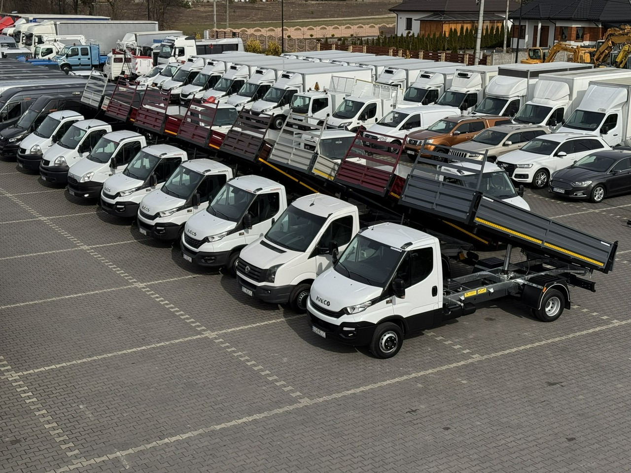 Iveco Daily 70C18 V H - Dostavno vozilo prekucnik: slika 1 Iveco Daily 70C18 V H - Dostavno vozilo prekucnik: slika 1
