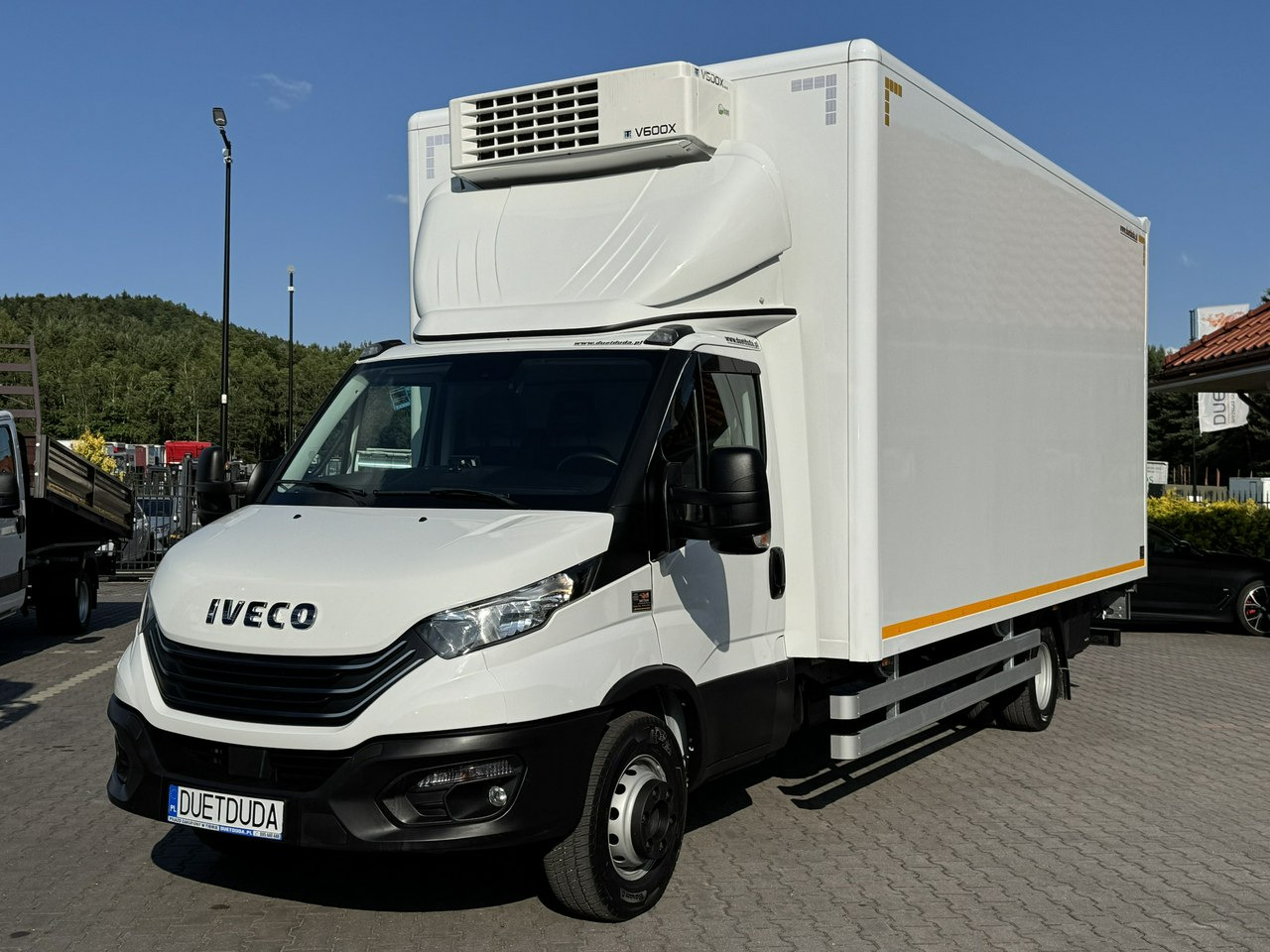 Iveco Daily 72C18 Mroźnia HI-MATIC 14 Euro Palet - Hladilno vozilo: slika 4 Iveco Daily 72C18 Mroźnia HI-MATIC 14 Euro Palet - Hladilno vozilo: slika 4