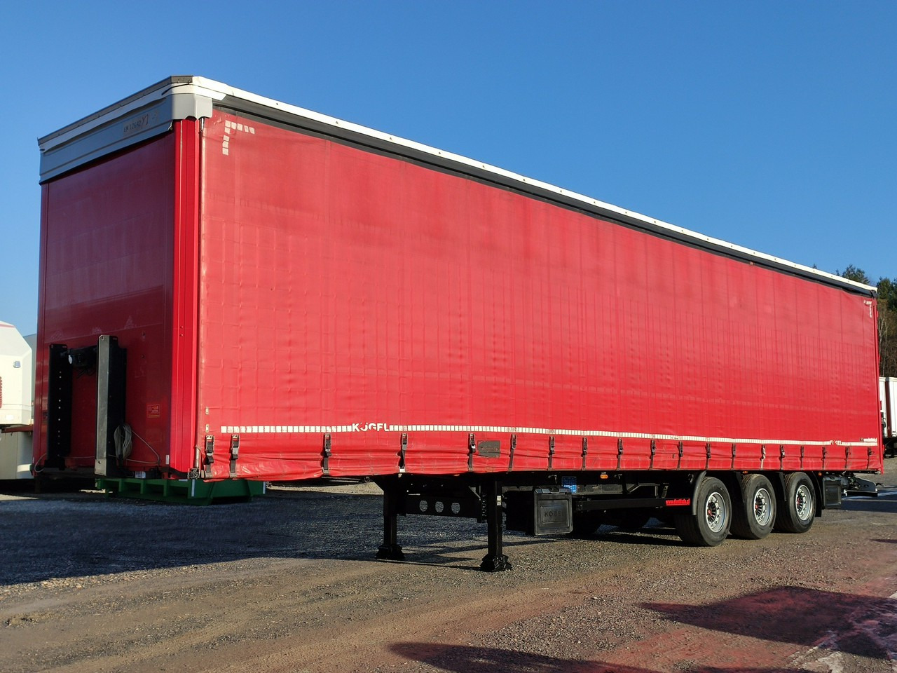 Kogel SN24 Firana Mega Oś Podnoszona - Polprikolica s ponjavo: slika 1 Kogel SN24 Firana Mega Oś Podnoszona - Polprikolica s ponjavo: slika 1