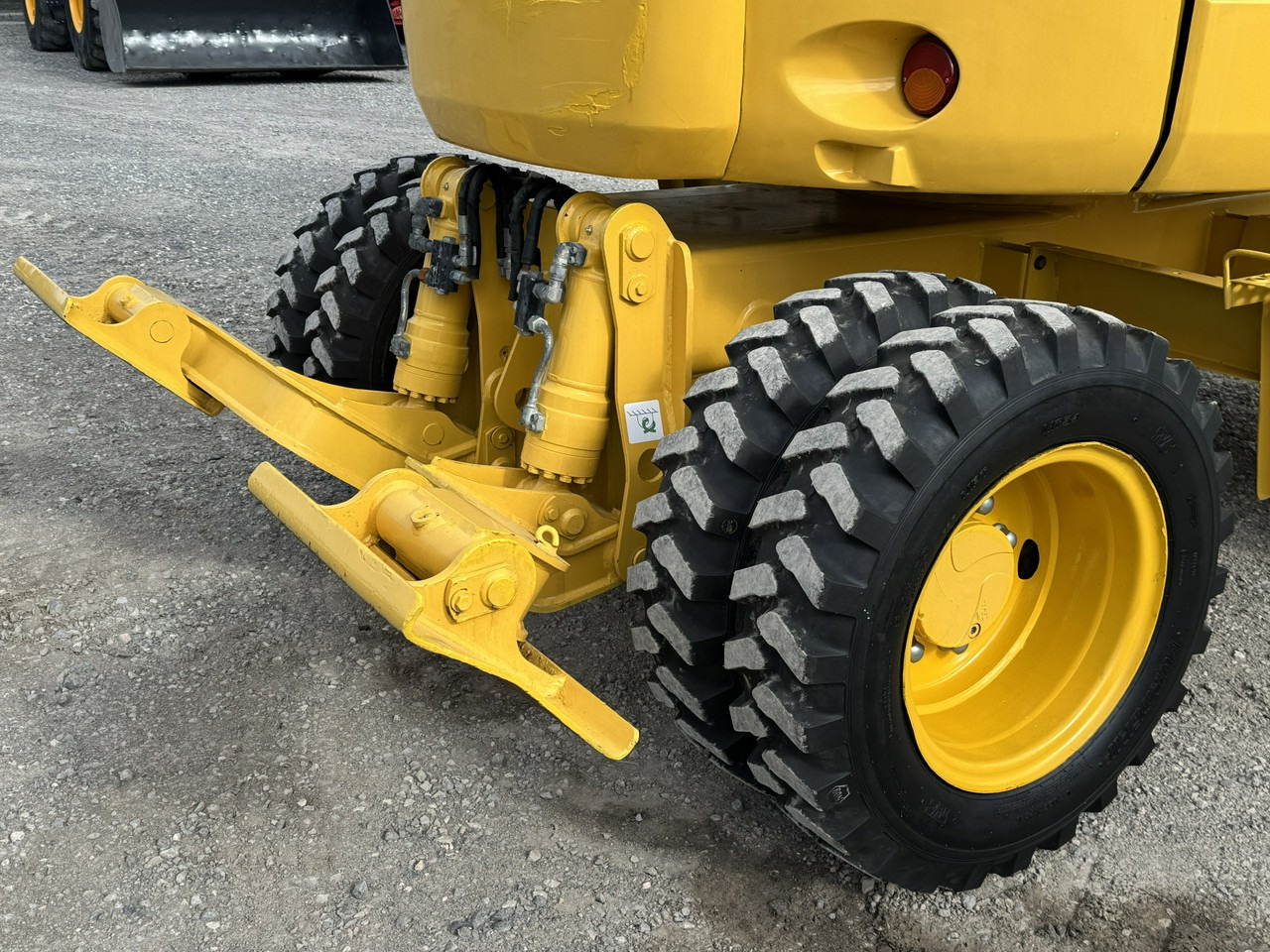 Bager na kolesih Komatsu PW 98 MR 8 Pług + Podpory 10ton Szybkozłącze: slika 18 Bager na kolesih Komatsu PW 98 MR 8 Pług + Podpory 10ton Szybkozłącze: slika 18