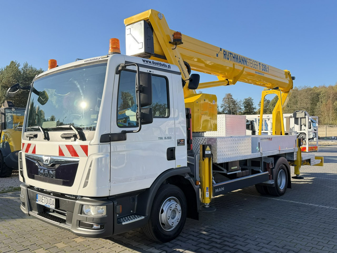 MAN TGL 7.150 Zwyżka Ruthmann T330 33-Metry w bok 21m Mały przebieg - Dvižna ploščad montirana na tovornjak: slika 4 MAN TGL 7.150 Zwyżka Ruthmann T330 33-Metry w bok 21m Mały przebieg - Dvižna ploščad montirana na tovornjak: slika 4