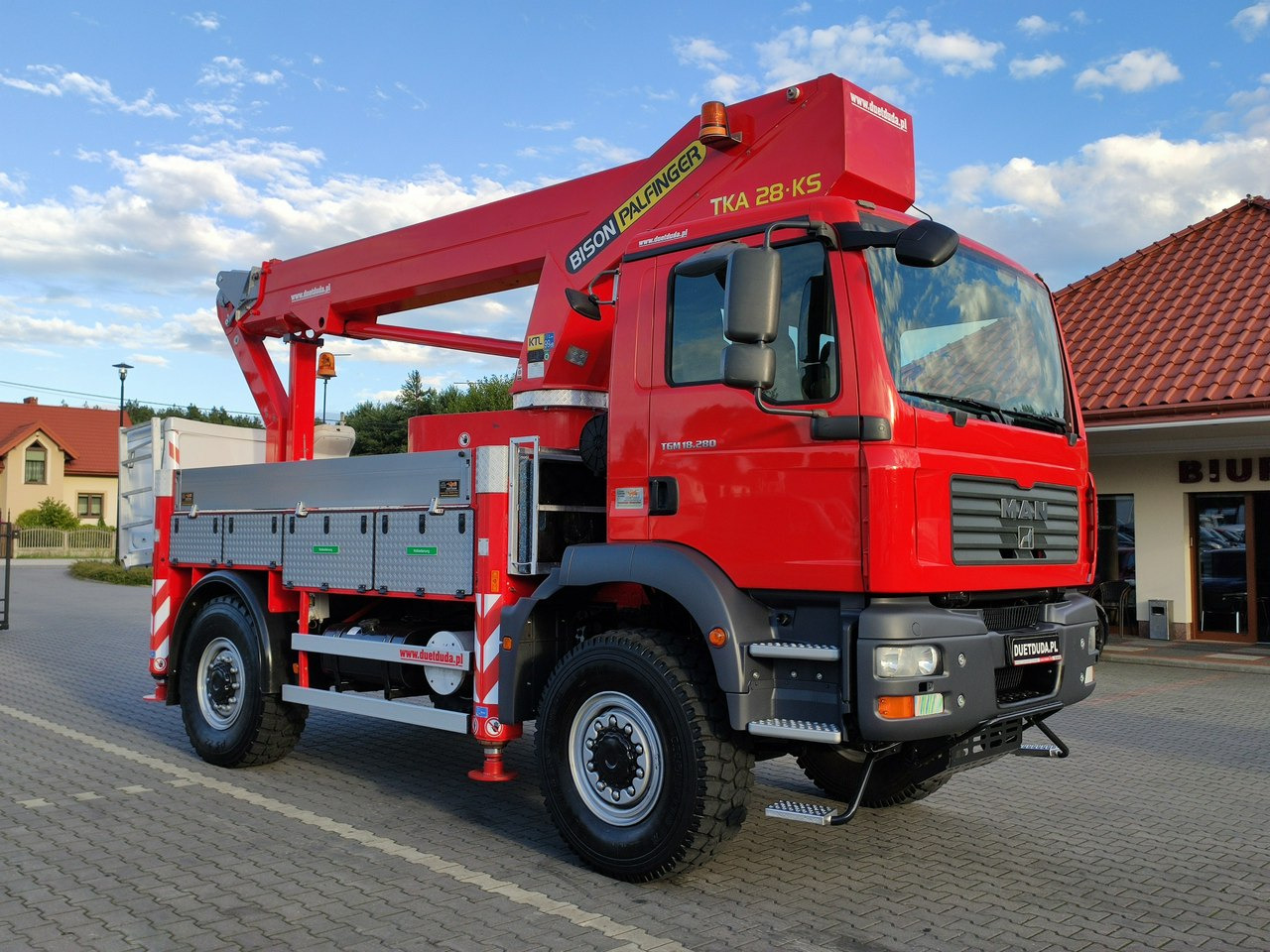 MAN TGM 18.280 4x4 Zwyżka Bison Palfinger TKA 28 Podnośnik Koszowy - Dvižna ploščad montirana na tovornjak: slika 2 MAN TGM 18.280 4x4 Zwyżka Bison Palfinger TKA 28 Podnośnik Koszowy - Dvižna ploščad montirana na tovornjak: slika 2