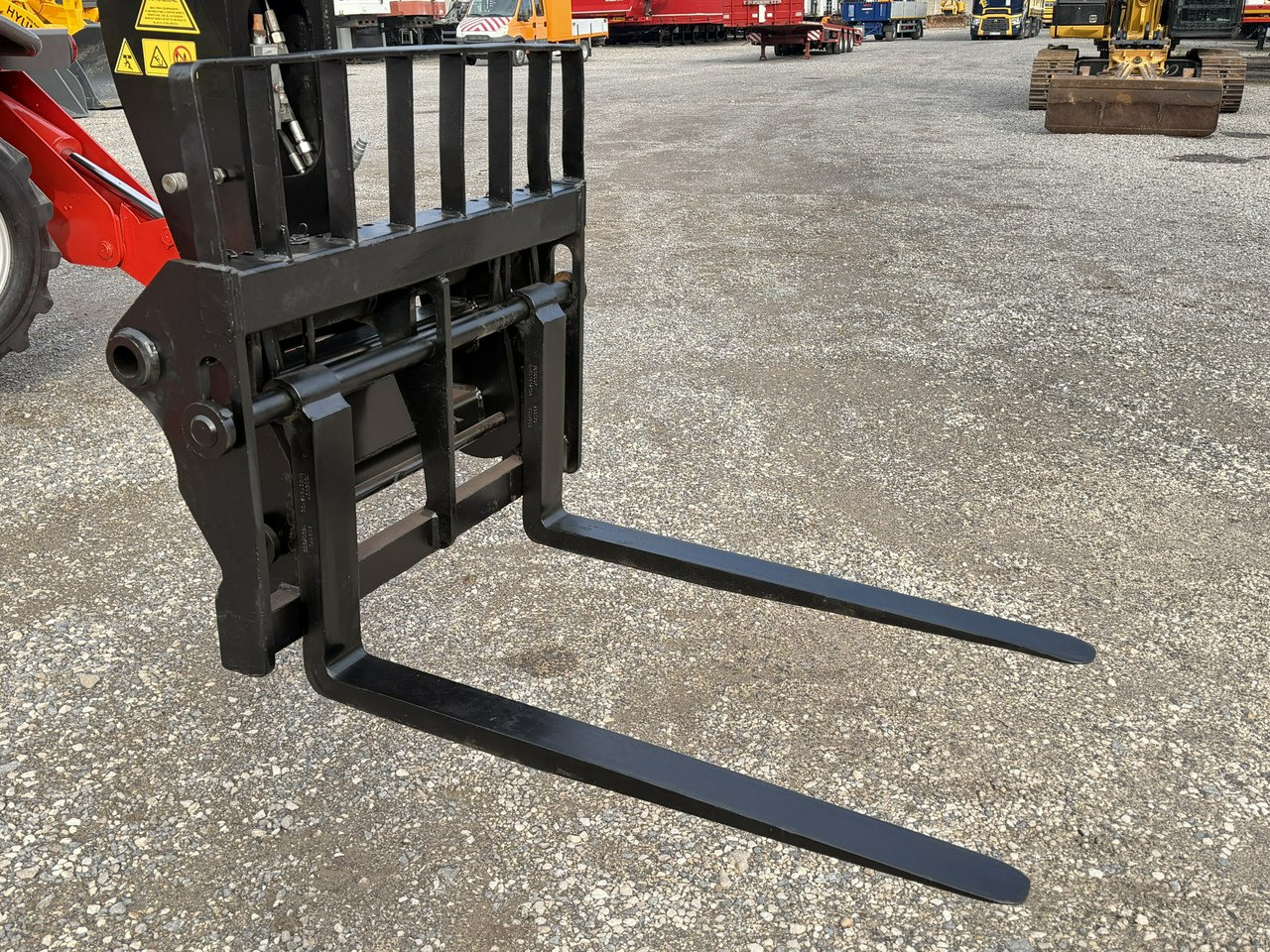 Manitou MRT 1640 Easy ROTO Ładowarka Teleskopowa Obrotowa 1840 2150 - Teleskopski viličar: slika 3 Manitou MRT 1640 Easy ROTO Ładowarka Teleskopowa Obrotowa 1840 2150 - Teleskopski viličar: slika 3