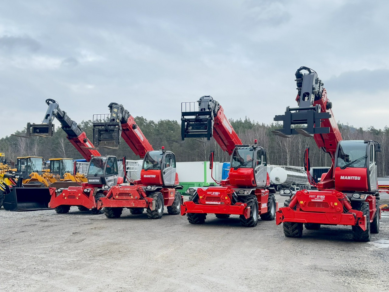 Manitou MRT 1840 ROTO Turbo Ładowarka Teleskopowa Obrotowa 1850 - Teleskopski viličar: slika 4 Manitou MRT 1840 ROTO Turbo Ładowarka Teleskopowa Obrotowa 1850 - Teleskopski viličar: slika 4