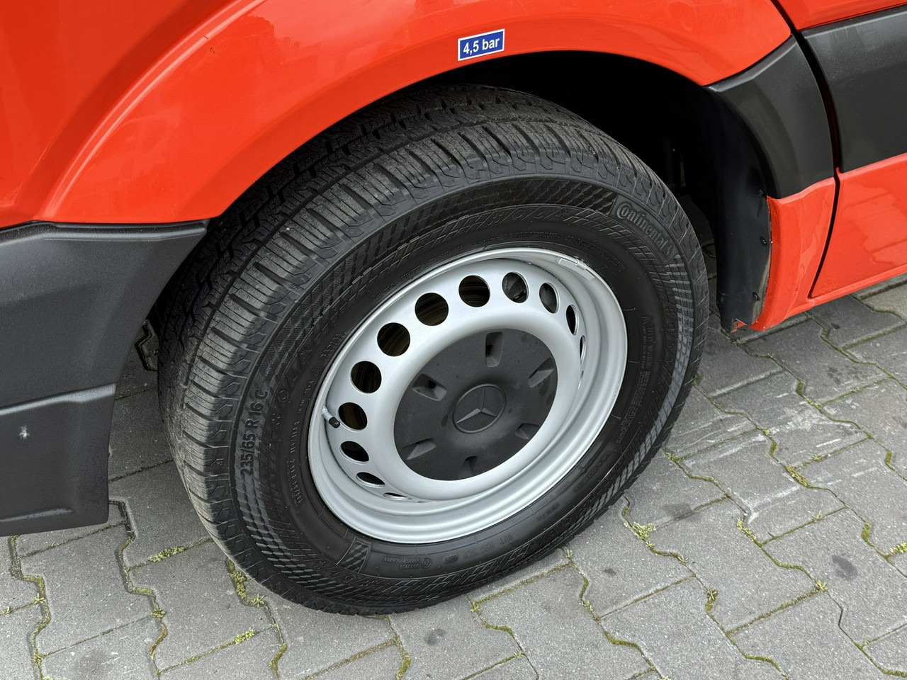 Dvižna ploščad montirana na tovornjak Mercedes Sprinter: slika 11